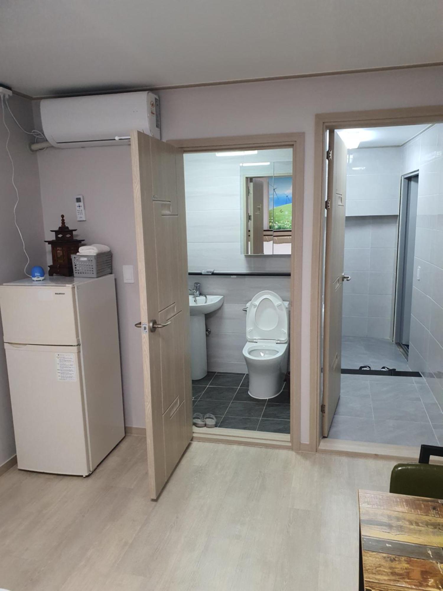 Ara Guesthouse Пусан Экстерьер фото